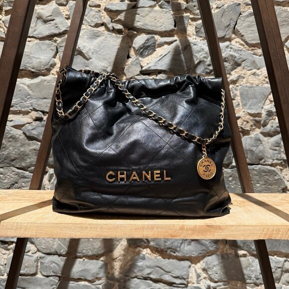 Chanel Black Calfskin Leather Medium 22 Hobo Bag W/ Pouch - Picture 2 of 16